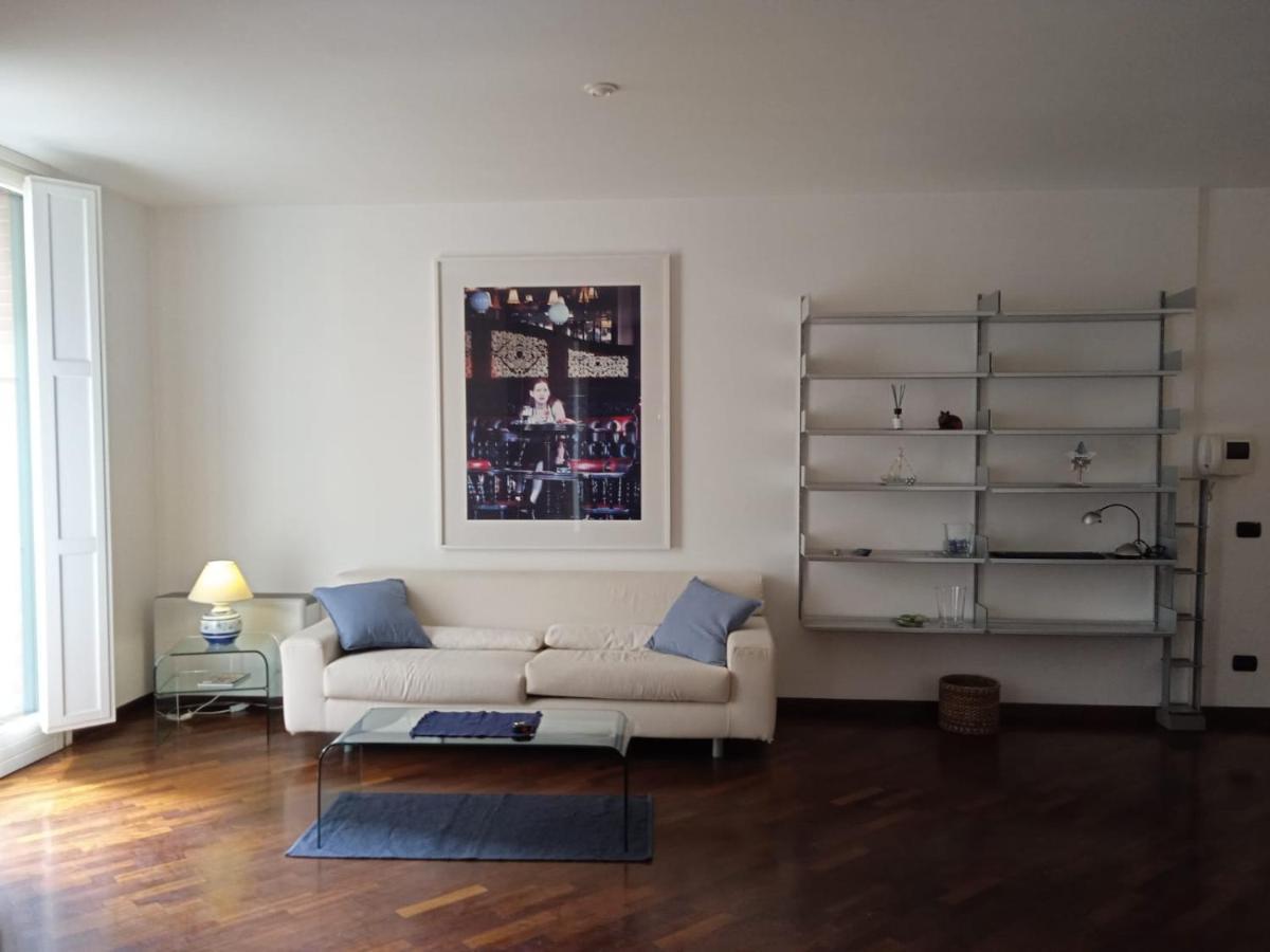Olimpia Apartment City Center Salerno Dış mekan fotoğraf